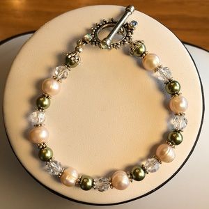 Fresh water pearl bracelet